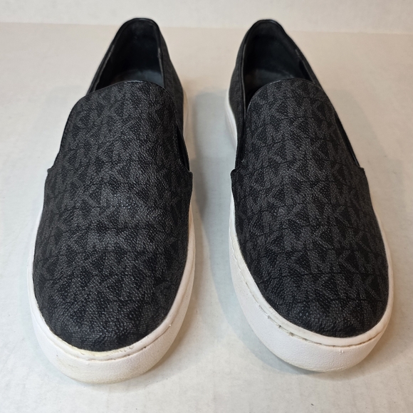 Men's Black Slip-On Shoes - Picture 1 of 14